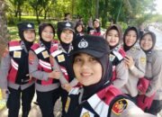 Polwan Sat Reskrim Menjadi Petugas Pengamanan dalam Aksi Unjuk Rasa Mahasiswa di Gedung Bupati Kabupaten Tangerang