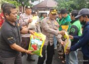 Polres Metro Jaksel Bagikan Sembako Ke Ojol dan Anak Yatim di Bulan Ramadhan