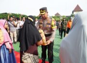 Kapolres Metro Bekasi Dan Forkopimda Kabupaten Berikan Baksos Ramadhan Presisi Di Lapangan Plaza Pemda