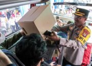 Lepas Mudik Gratis Di Terbus Pulogebang Kapolrestro Jaktim Dampingi Kementrian Perhubungan RI