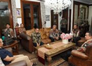 Pererat Silaturahmi Kapolda Metro Jaya Sambangi Kediaman Jenderal Pol (Purn) Drs. S. Bimantoro