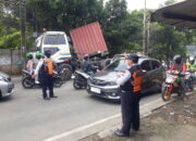 Diduga Satu Buah Kendaraan Kontener 20 Fit Mengalami Rem Blong Di Jalan Raya Puspitek Pamulang