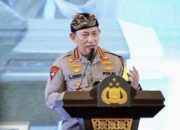Kapolri Beri Penghargaan Masuk POLRI Untuk Casis Bintara Korban Begal Di Jakarta Barat