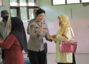 Polwan Polres Mojokerto Hibur ODGJ Dengan Joget Poco-Poco