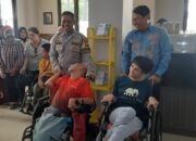 Kapolsek Kebayoran Baru Melaksanakan Baksos Kesehatan Di YPAC Kelurahan Gunung