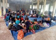 OPM Ganggu Kembali, Warga Bibida Mengungsi Ke Madi Gunakan Truk TNI Untuk Sementara Waktu