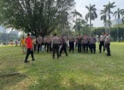 Polri Lakukan Bersih-bersih Usai Pesta Rakyat Di Monas