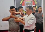 Tingkatkan Kemampuan, Personel Satuan Brimob Polda Metro Jaya Latihan Beladiri Aikido