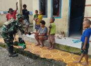 Sapa Damai Papua, Satgas Marinir Disambut Senyum Gembira Warga Sokamu