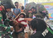Warga Beoga Sambut Antusias Imunisasi Polio oleh TNI Dan Puskesmas