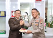 Kapolres Metro Bekasi Kota Silaturahmi ke Kejari Bekasi, Jalin Kemitraan Dalam Rangka Hari Bhakti Adhyaksa ke-64