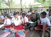 Siswa Sekolah Rimba Mumugu Sambut Gembira Hari Pertama Pasca TNI Rehab Sekolah