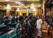 Panglima TNI Dampingi Menhan RI Beri Pembekalan 40 Nakes TNI Yang Akan Bertugas dalam Misi Kemanusiaan Gaza