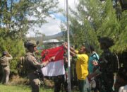 HABEMA BERSAMA MASYARAKAT KIBARKAN MERAH PUTIH DI RUMAH-RUMAH WARGA KAGO