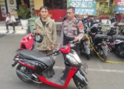 Unit Reskrim Polsek Ciledug Mengembalikan Sepeda Motor Yang Telah Hilang Kepada Pelapor