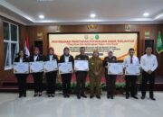 Penyerahan Penetapan Perwalian, Buku Saku Karya JPN Dan Penghargaan Walikota Ke Kajari Bandar Lampung