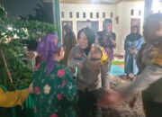 Kapolsek Bantargebang Bertakziah ke Rumah Keluarga Korban Tenggelam Di Kali Bekasi