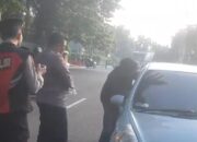 Pengaduan 110 Reaksi Cepat Personil Polsek Metro Menteng Adanya Kendaraan Yang Mengganggu Lalu Lintas