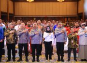 SSDM Polri Berikan Penghargaan Pin Emas Untuk Atlet Polri Berprestasi