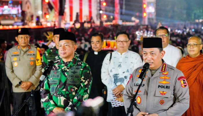 Kapolri Dan Panglima TNI Hadiri Doa Lintas Agama Di Semarang