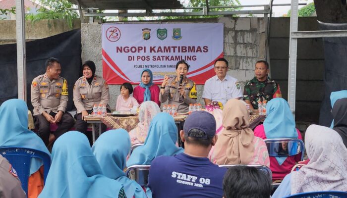 Bersama Polsek Karawaci, Wakapolres Lakukan Giat Ngopi Kamtibmas Di Cimone Jaya