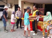 Polsek Kawasan Muara Baru Gelar Jumat Berkah Dan Cooling System Pasca Pemungutan Suara Di TPS