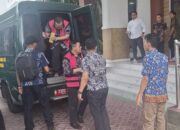 Penyerahan Tersangka Dan Barang Bukti (Tahap II) Terhadap Tersangka ED, HH dan M Dalam Perkara Suap dan/atau Gratifikasi Perkarka Ronald Tannur