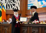 JAM-Pidum Berikan Sambutan Dalam Pengukuhan Guru Besar Kehormatan Kepala Kejaksaan Tinggi Jawa Timur