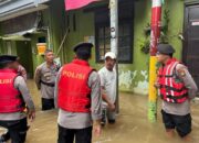 Banjir Di Kebon Pala Sie Pammat Subdit Gasum Dit Samapta Polda Metro Jaya Terjunkan Tim Patroli Siaga