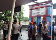 Polisi Humanis Polres Kepulauan Seribu Bersama TNI Amankan Keberangkatan Wisatawan Di Marina Ancol
