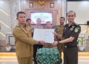 Kejari Garut Dan Apdesi Limbangan Hadirkan Meja Damai Masalah Hukum Warga