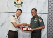 Wakasad Terima Kunjungan Chief of Staff (General Staff) Singapore Army, Bahas Penguatan Kerja Sama Militer