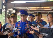 Polri Turun Tangan Bantu Evakuasi Fan Penanganan Banjir Di Jabodetabek