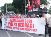 Polres Metro Jakarta Pusat Buka Dapur Lapangan Dan Bagikan Takjil di Sekitar Monas