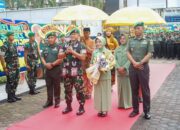 Resmi Jabat Dandim 0416/Bute, Letkol Inf Dedy Pungky Disambut Dengan Tradisi Militer Sakral