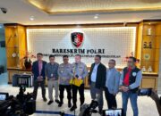 Polri Tangguhkan Penahanan Mahasiswi Pemilik Akun X Terkait Kasus Dugaan Manipulasi Dokumen Elektronik