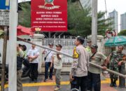 Polisi Tertibkan Bendera Ormas di Kebon Melati, Tegaskan Tidak Ada Tempat Untuk Premanisme