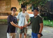 Respons Cepat Polsek Grogol Petamburan Bantu WNA Temukan iPhone Hilang Di Taksi Online