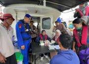 Dalam Rangka Hari Bhayangkara, Polres Dumai Layani Kesehatan Masyarakat di Atas Kapal