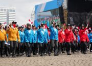 Bukti Polri Dekat Dengan Masyarakat, Berbagai Komunitas Ikut Dalam Defile HUT Bhayangkara ke-79