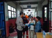Polisi di Tengah Banjir: Mengayomi Warga, Menjaga Harapan