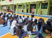 Polisi Masuk Sekolah: Binmas Polsek Tangerang Sosialisasi Kamtibmas ke Siswa SMP