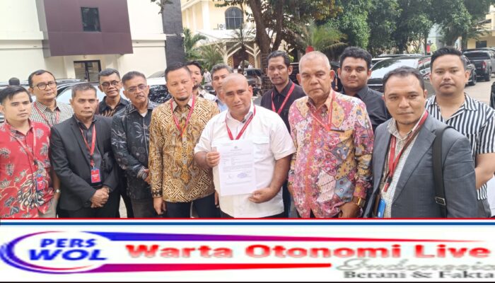 Ketua Persaudaraan Aceh Serantau Dan Kuasa Hukumnya Melaporkan Akun TikTok @Widiadagelanpolitik_real Atas Dugaan Ujaran Kebencian Terhadap Warga Aceh