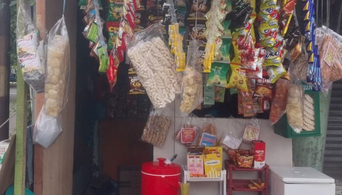 Warkop KHARISYA Mungil: Tempat Nyaman Nikmati Minuman Bermacam-Macam Dan Indomie Rebus Lezat DI PERUMAHAN BINONG PERMAI