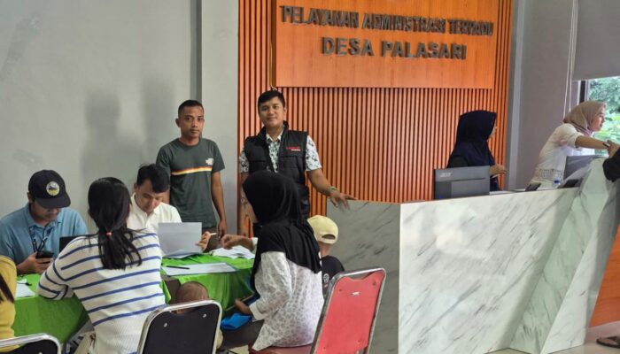 Pelayanan Pembuatan Akte Kelahiran: Upaya Mempermudah Akses Administrasi Warga, Pemantauan Langsung di Desa Palasari dan Seluruh Wilayah Kecamatan Legok