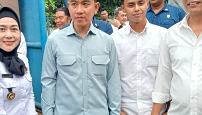 Wapres Gibran Rakabuming Raka Kunjungi PT. Terang Dunia Internusa (UNITED) Curug Kabupaten Tangerang